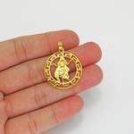 Load image into Gallery viewer, Molly Girl in Circle Fashion Pendant
